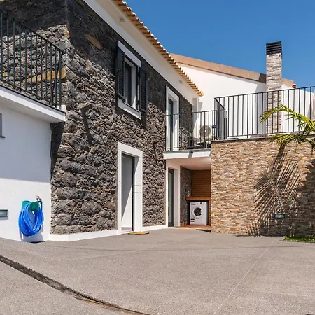 Casa Da Portada Calheta